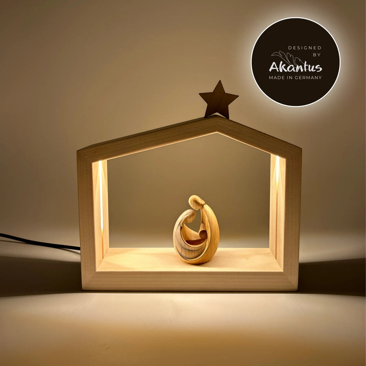 Blockkrippe "Art Deco" bemalt mit Familienhaus "Akantus Design" Fichte natur