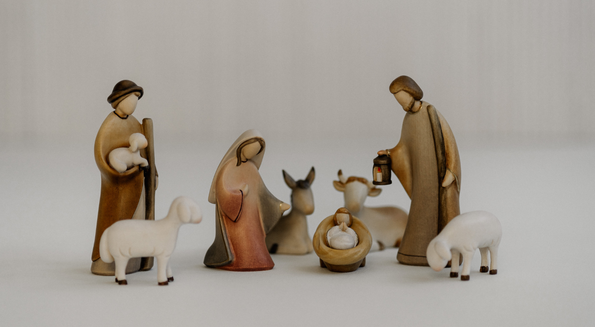 Welche Rolle spielt die Weihnachtskrippe im spirituellen Dekor im Jahr 2025?