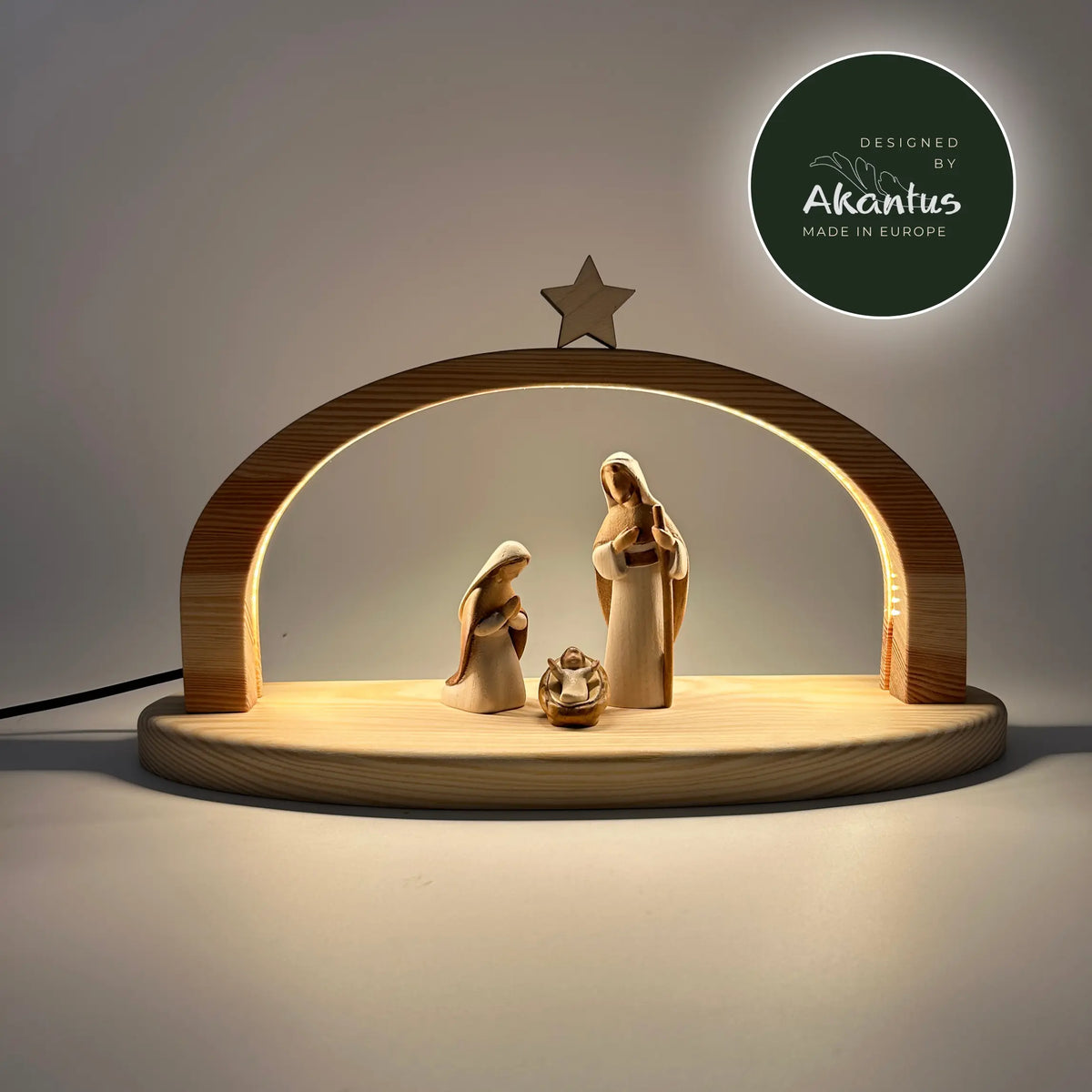 Heilige Familie (3 Figuren) von Akantus bemalt mit Stall "Arcus"
