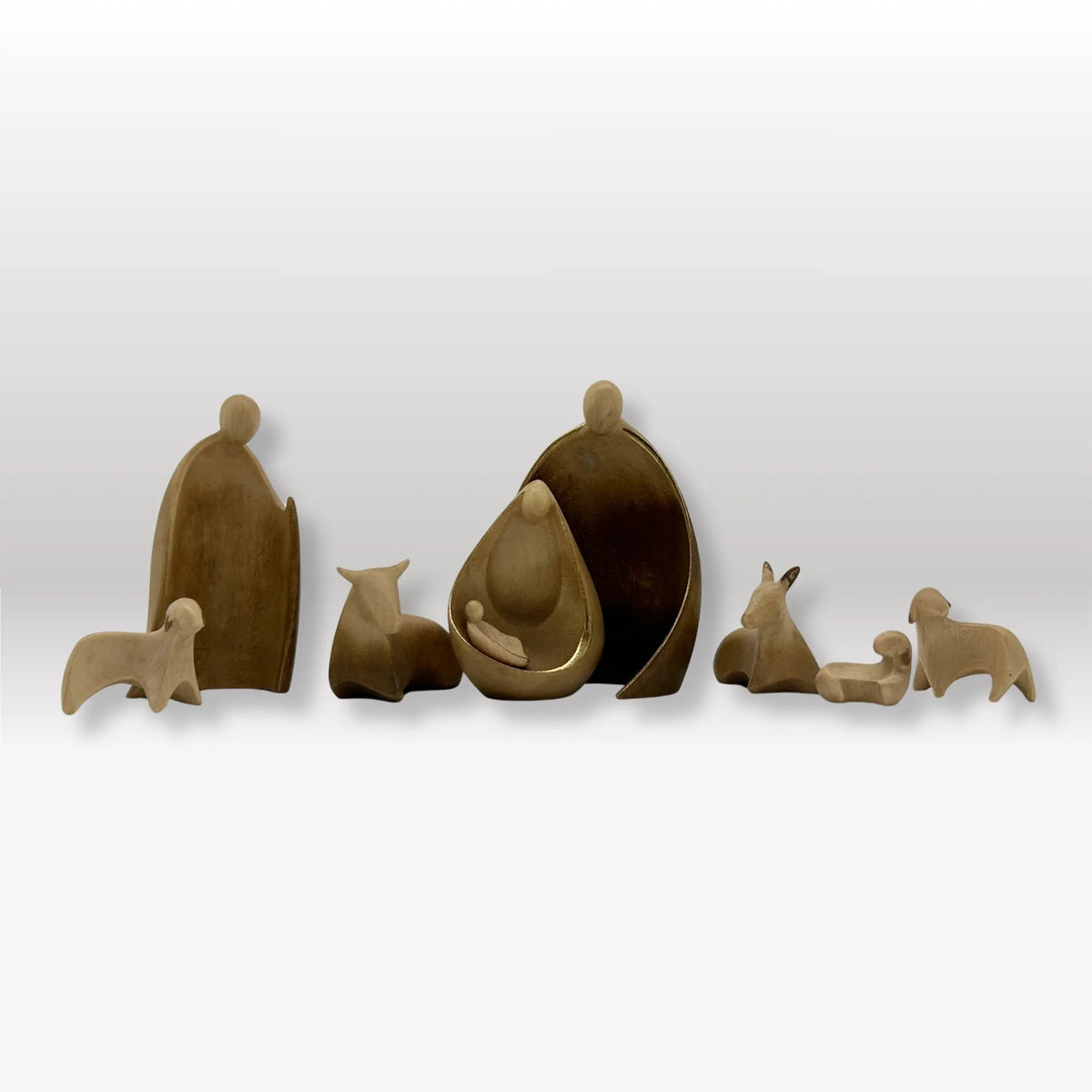 Krippenfiguren Set (8 Figuren) von Ambiente Design 3-fach gebeizt