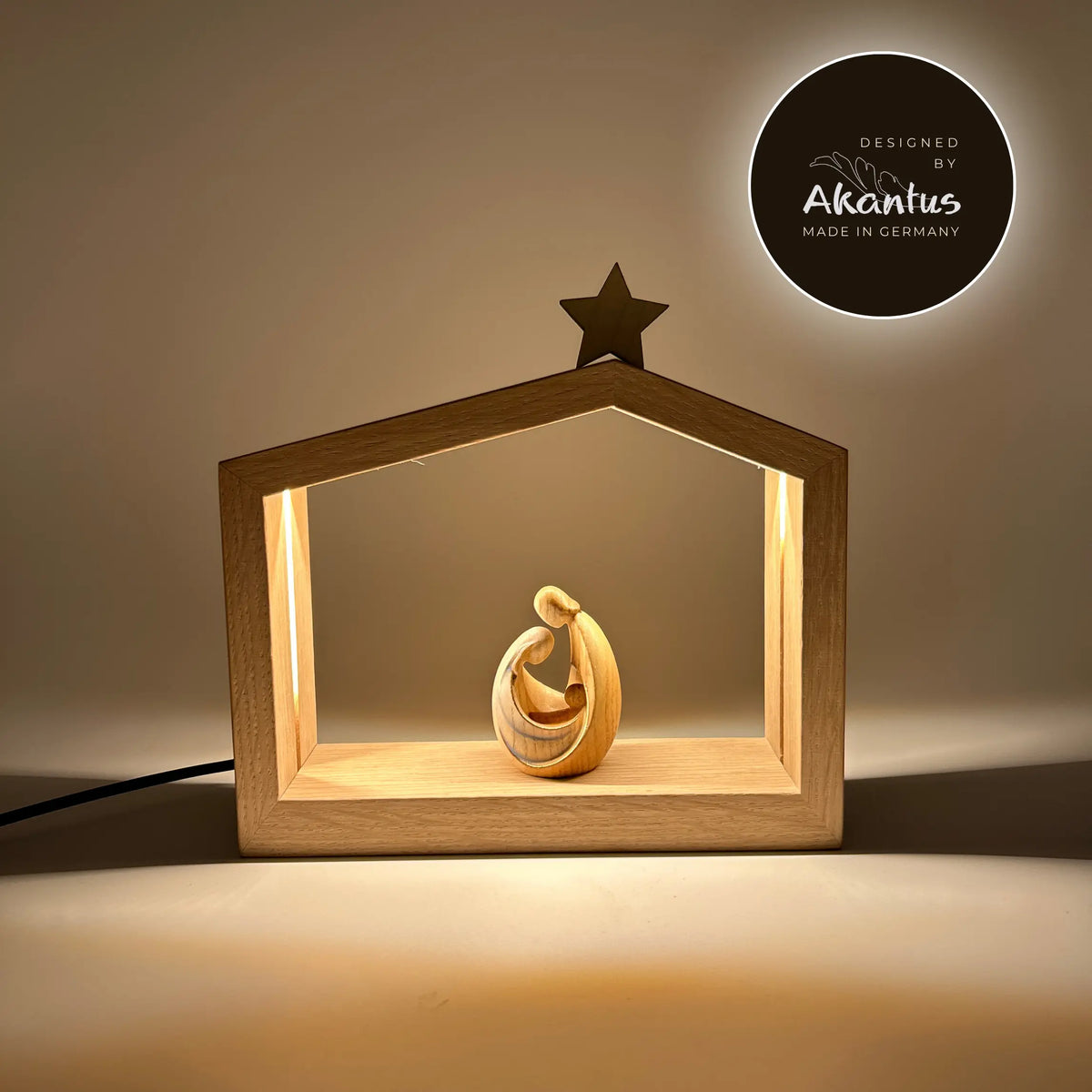 Blockkrippe "Art Deco" bemalt mit Familienhaus: "Akantus Design" Eiche